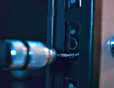 卫滨24小时上门开锁公司